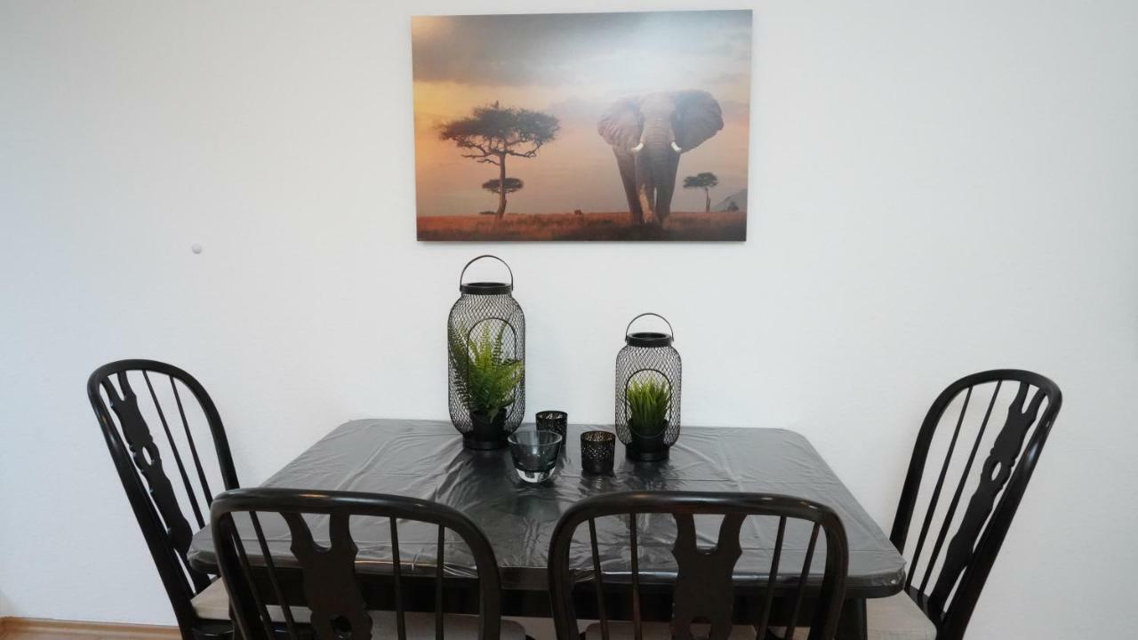 Apartment 900M To Exhibition Dusseldorf Bagian luar foto
