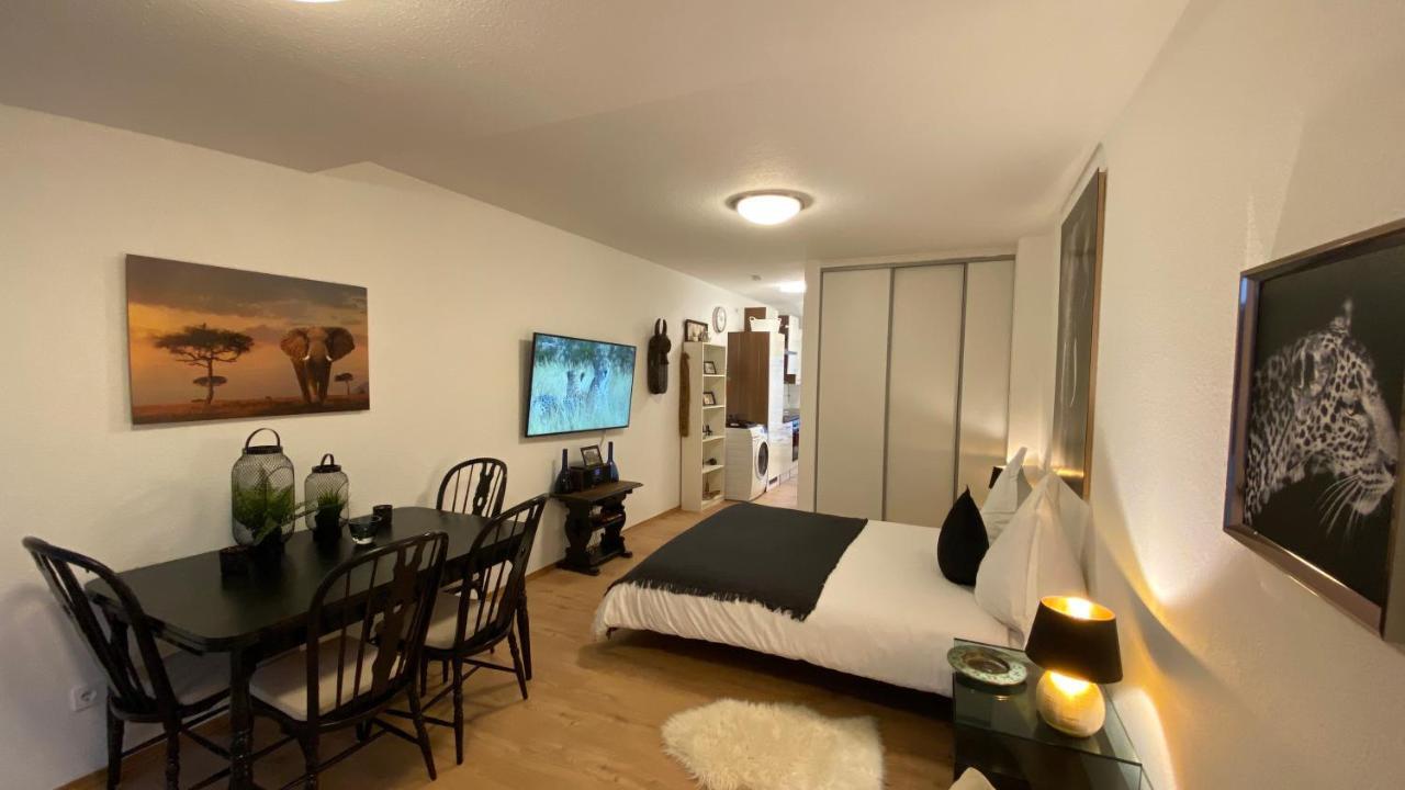 Apartment 900M To Exhibition Dusseldorf Bagian luar foto